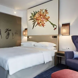 hyatt-regency-amsterdam.amsterdamhotelsnl.com/